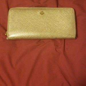 Rose gold Tory burch wallet